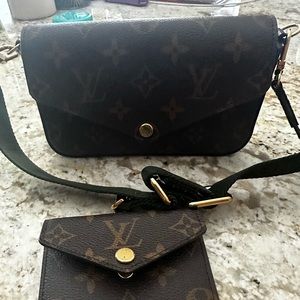 Louis Vuitton Felicie strap and go monogram